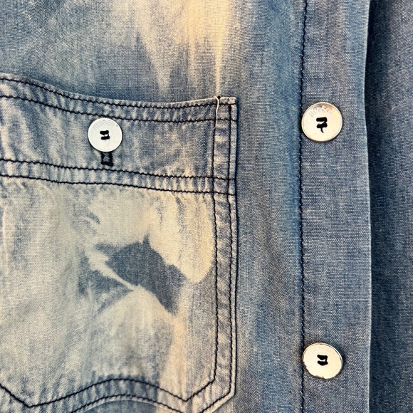 Hudson Jeans - Medium Button Down Shirt - Bleach/Tie Dye Denim - 80% OFF SALE!!! - Picture 5 of 10